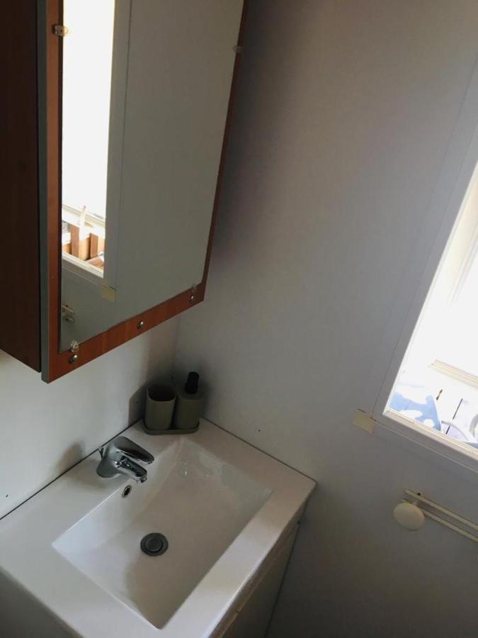 Mobil-Home Sur Terrain Prive Serignan Ngoại thất bức ảnh